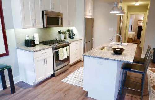 Stunning Logan Circle Apt - With Parking - Photo 7