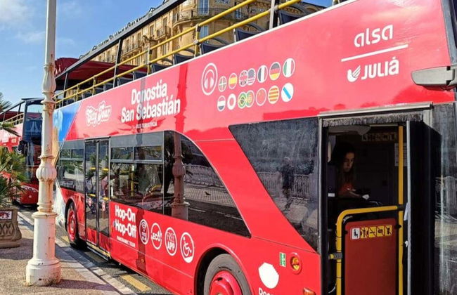 San Sebastián Hop-on-Hop-off-Stadtrundfahrt - Foto 5