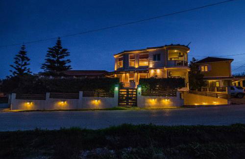 Kondarini Sea View Villa, Just 290m from the beach, by ZanteWize - Foto 46