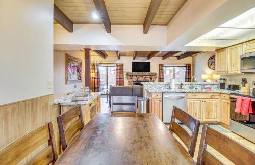 7 Mi to Rainbow Lake Pinetop Condo with Patio! - Foto 8