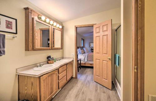 Tranquil Cabin Getaway Near Red Cedar Lake! - Foto 17