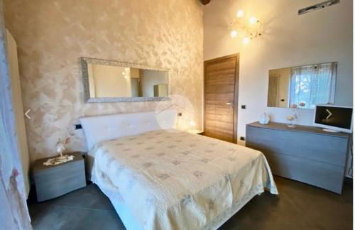 Casa Girasole - entire villa with pool - Foto 18