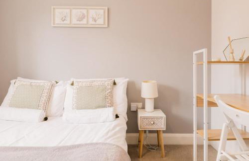 Beautiful 3 Bedroom Home Near Worcester - Photo 45