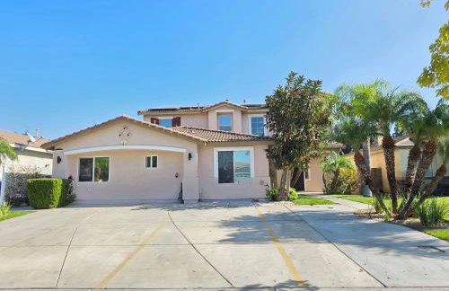 Newly Listed Family Friendly Fontana House - Photo 7