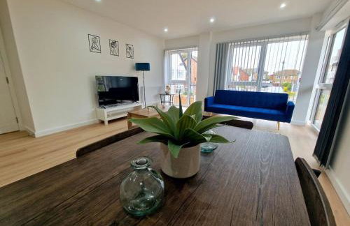The Romford Luxe Haven - Fully Furnished 2BR - Foto 22