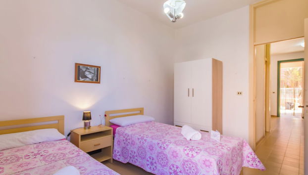 Villetta Tamari 300 meters from the sea - Happy Rentals - Foto 3, Habitación