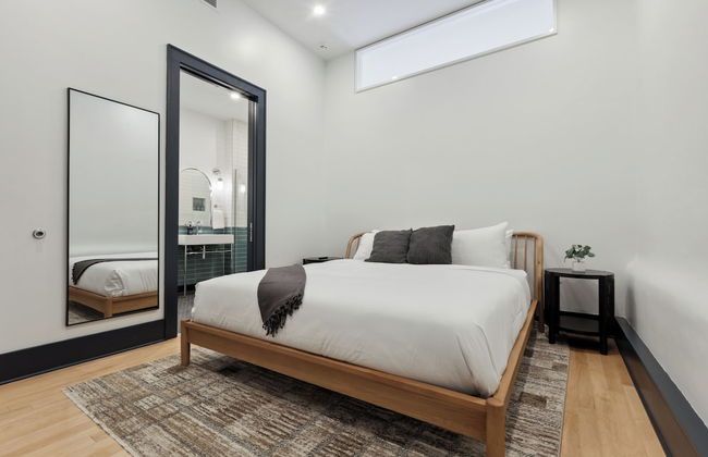 Roami at 714 Canal - Photo 14