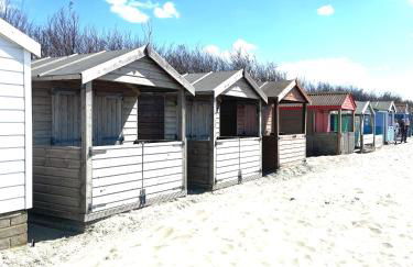 'BRAMLEY FALL COTTAGE' NEW AVAILABILITY - Attached Cottage,3 Bedrooms-1 on ground level, SLEEPS 6-2 Bathrooms, Wittering and Chichester easy drive, Child friendly,Small Breed Dog Friendly 2 max, Parking-EV Point - Foto 36