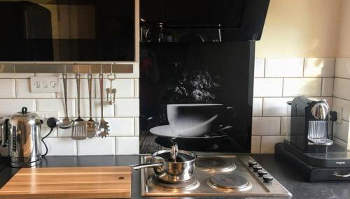 Luxurious Luton town center flat with free parking - Foto 5