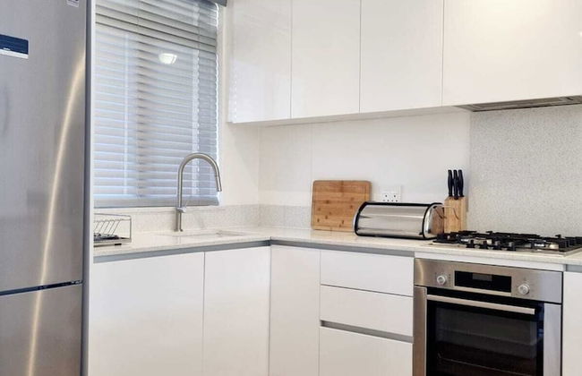 The Island Club by Smart City Stays - Photo 20