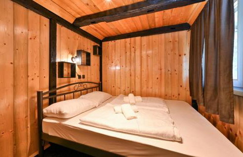 Lovely Home In Kunovec Breg With Sauna - Photo 21