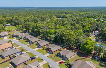 Cozy Retreat with Patio, Big Kitchen and Fishing Nearby - Foto 54