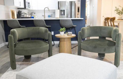 North End blue -Hot Tub - Fire Pit - Downtown -4BR - Photo 74