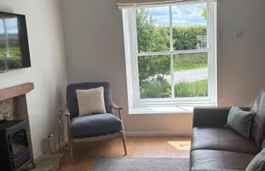 The Hayloft Cottage - Photo 12