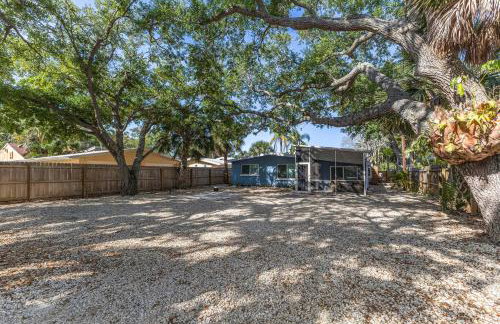 Blue Lagoon Hideaway 3BR Coastal Chic Retreat - Foto 8