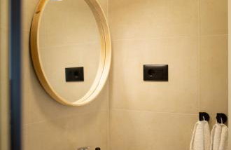 Seaside Elegance Suites - Photo 26