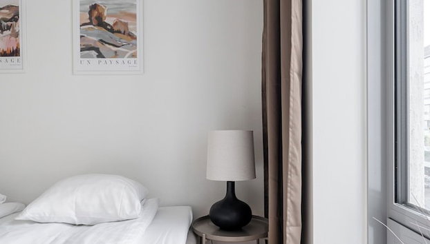 Stylish New 1BR Home with Sauna, Hosts 5 Guests - Foto 4, Zimmer
