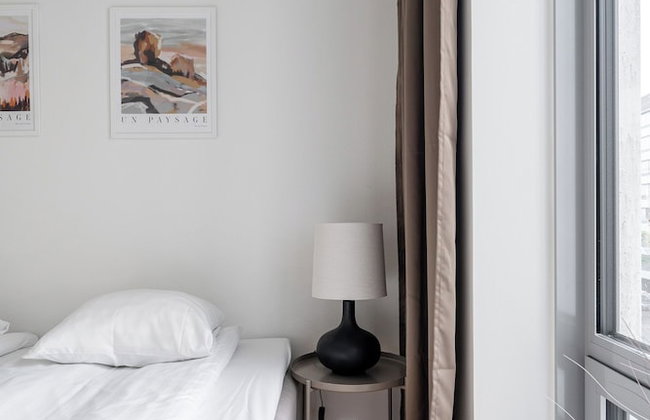 Stylish New 1BR Home with Sauna, Hosts 5 Guests - Photo 4