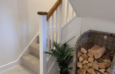 Luxury Lechlade cottage - Character and charm - Photo 27