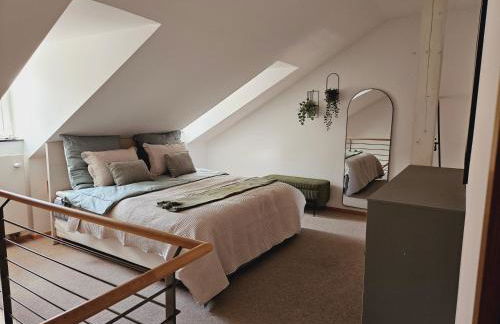 Elegantes Loft mit 2 Etagen im Königsviertel - Photo 8