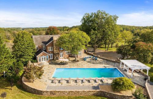 Mountain Mama Ranch - Luxury farmhouse on 200 acres with mountain views, 20mins to Shenandoah, 90mins from DC - Foto 61