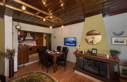 Petra Thea Villa Karitaina - Photo 23