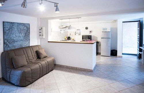 Bas de villa, Haute-Corse, vue montagne, 5min des plages - Foto 6