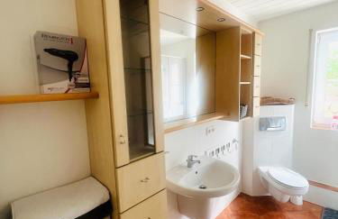 Moderne & gemütliche Ferienwohnung mit Terasse in Nieder-Olm - Foto 10