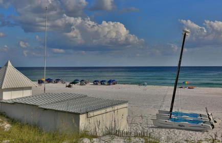 Cozy renovated ground floor unit - Golf Villa - on the Golf Course - Photo 7