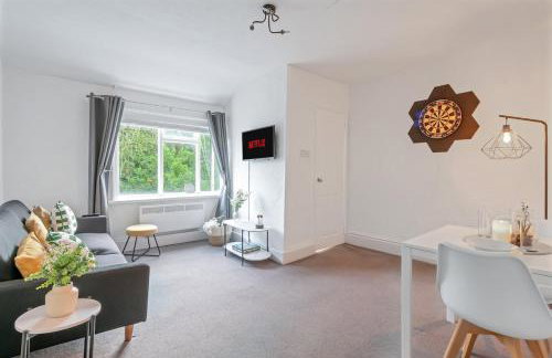 1Bed Contractor & Pilot flat - Parking & FAST WiFi - Foto 1