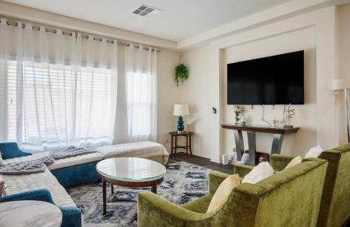 Relaxing Vegas Stay with BBQ & Games - Foto 45