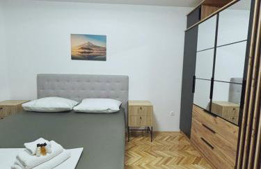 Apartman Luci - Private Heated pool - Photo 7