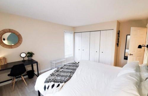 Burke Abode - Trailside Condo with King & Full Beds - Foto 9