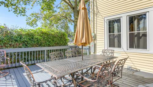 Walk to Port Clinton Lighthouse Home with Deck! - Foto 2