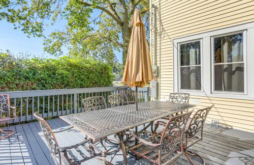 Walk to Port Clinton Lighthouse Home with Deck! - Foto 2