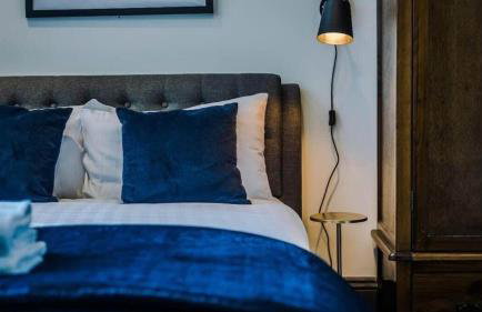 Central Warehouse Apt - Sleeps 8, Pet Friendly - Photo 20