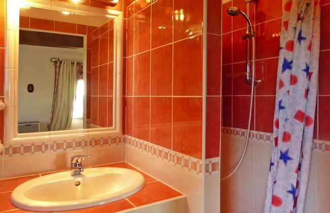 Holiday Cottage With Private Terrace, Bellegarde - Foto 29