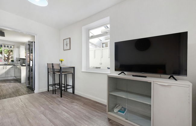 Heathrow Living Stanwell Serviced House - Foto 18