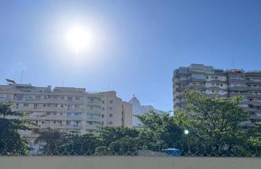 Apartamento ao lado do metrô e praia, 45m2, Tv 55" - Foto 32