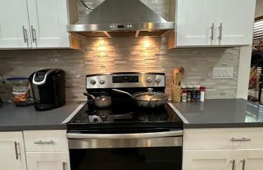 5 Star Cozy modern house all amenities Sleep 6 - Foto 13