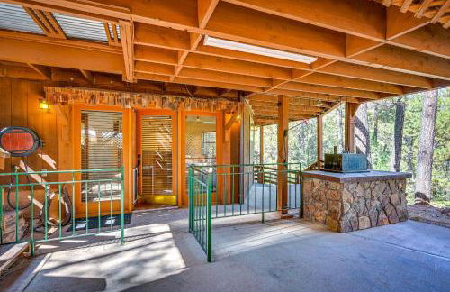 Furnished Deck and Forest Views Pine Retreat! - Foto 30