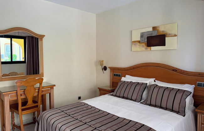 Macdonald Dona Lola Club - Foto 24