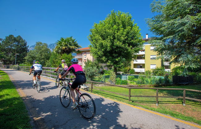 Bella Arco Apartment - Photo 18