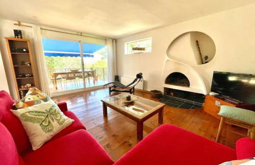 Casa familiar con piscina cerca del mar y montaña - Foto 6