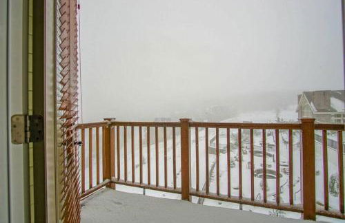 Soaring Eagle Ski-in - Ski-out Condo with Hot Tubs - Foto 17