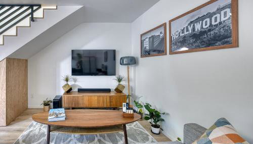Brand-New MCM Guesthouse in West Los Angeles - Photo 2