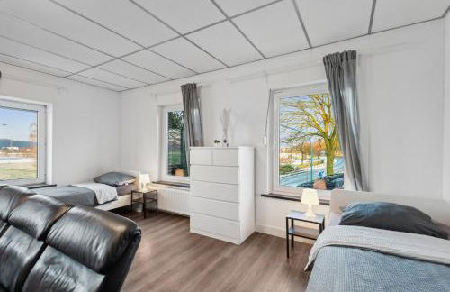 Worker Space Bedburg Hau - Foto 12