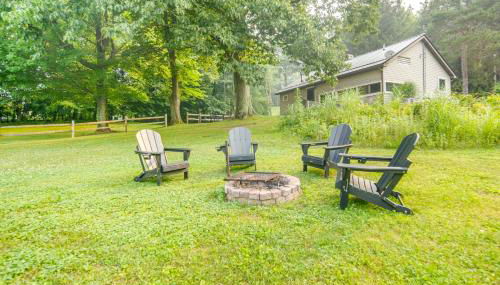 Custom-Built Lakefront Cottage with Spacious Yard! - Foto 2