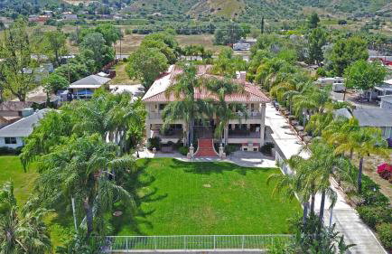 Lakeside Mansion Waterfront 34 beds Boat ramp - Foto 24