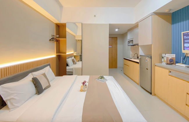 Restful and Homey Studio at LRT City Jatibening Apartment - Photo 4